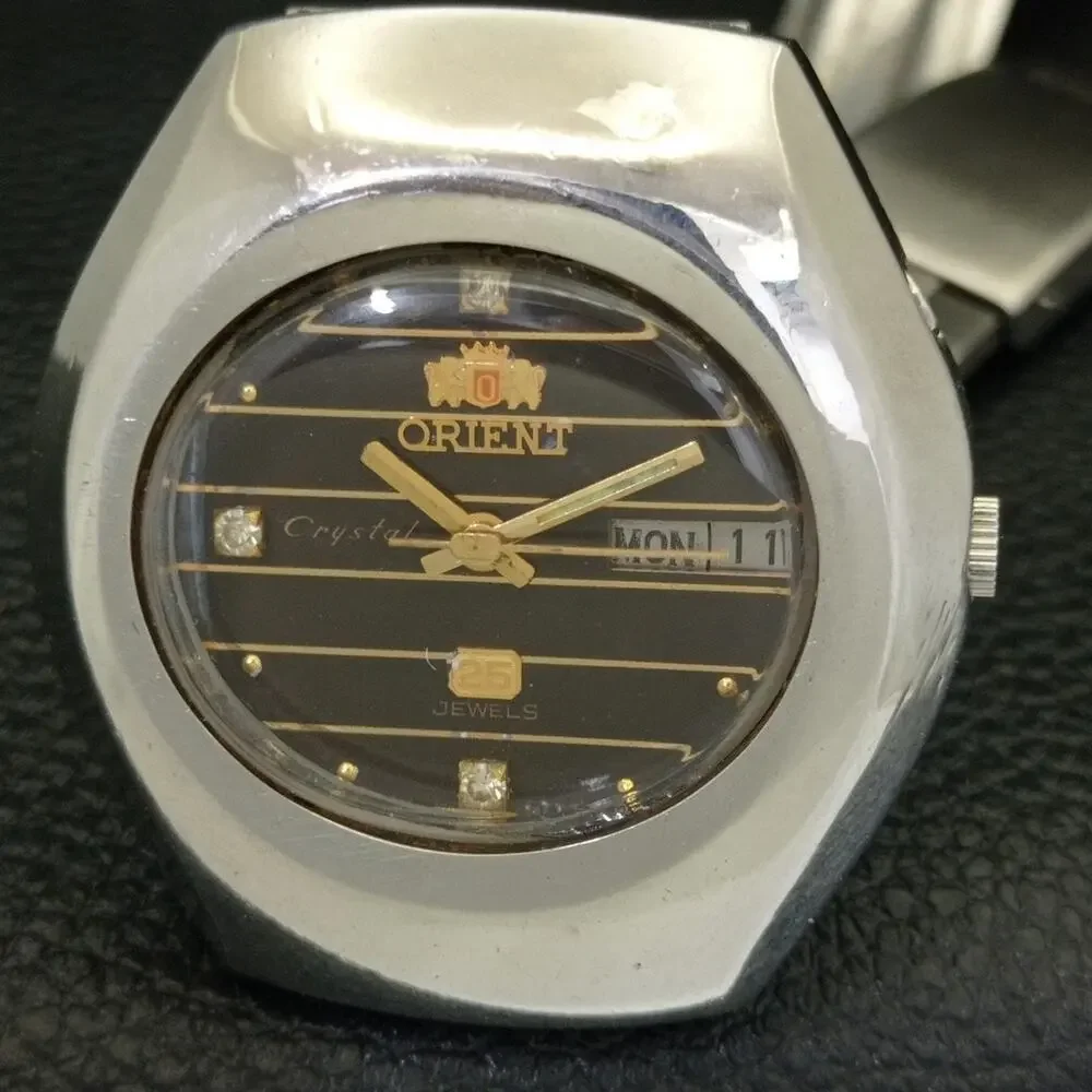 Vintage 1976 Orient Automatic Mens Silver Watch W/daydate & Gold accents
